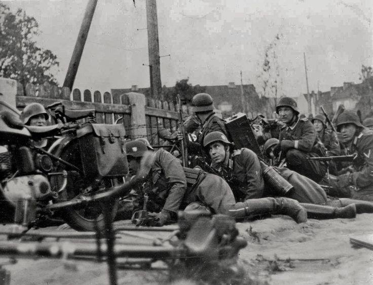 9 June 1940 worldwartwo.filminspector.com German troops France