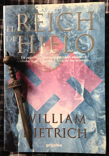 Portada del libro El Reich de hielo, de William Dietrich