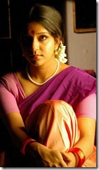 aparna_nair_in_saree_cute_pic