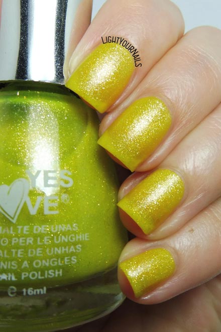 Smalto giallo matte Yes Love G1 yellow matte nail polish #yeslove #matte #nails #unghie #lightyournails