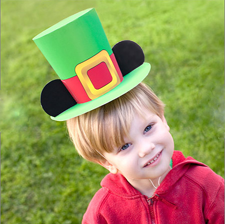 Disney 2012 St. Patrick's Day Papercraft Mickey Mouse Leprechaun Hat