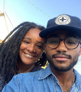 Caziah Franklin clicking selfie with hi girlfriend Pitts