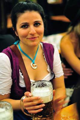 oktoberfest girl