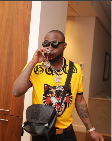 Watch Moment When Davido Gave Testimony In A Redeem Church (VIDEO)
