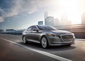 Front 3/4 view of 2015 Hyundai Genesis