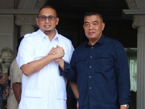 Andre Rosiade Bersilaturahmi dengan Tokoh Masyarakat Sawahlunto H Idris