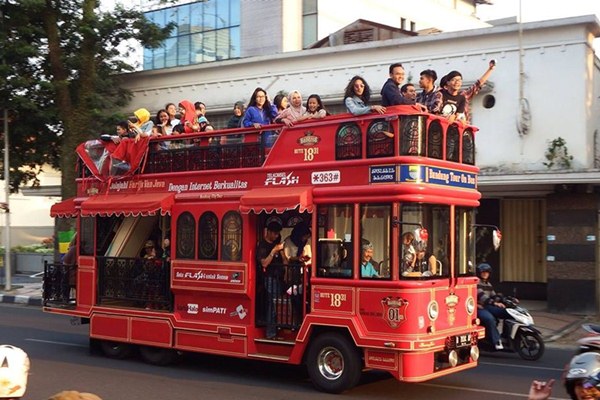 Bus Tingkat Wisata Bandros Bandung