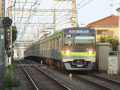 京王電鉄　区間急行　調布行き9　10-300形490F～590F・610F