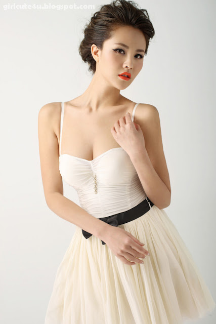 3 Sun Yiqi-Short skirt-very cute asian girl-girlcute4u.blogspot.com