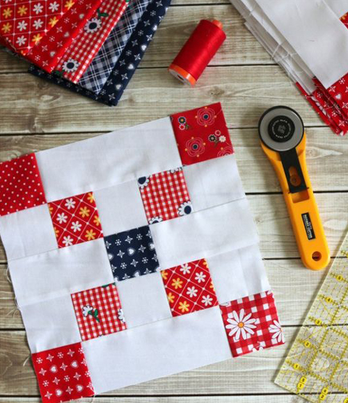 Irish Chain Quilt Block - Tutorial 