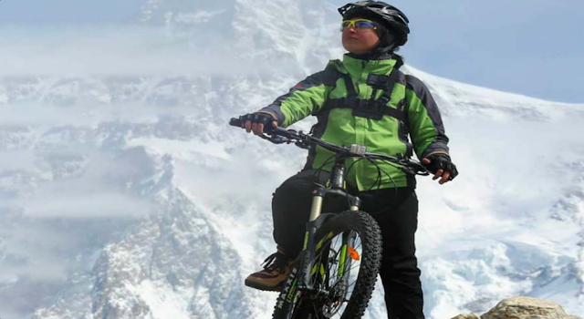 Name the first woman in the world to ride cycle on 4,500 meters Biafo Glacier in the Karakoram Mountains of Gilgit Baltistan, Pakistan
