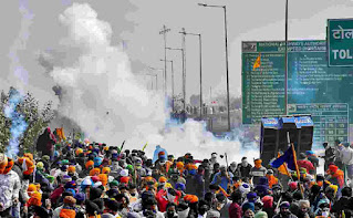 Shambhu and Khanauri - the police first fired tear gas to disperse the protesting farmers on both the borders.