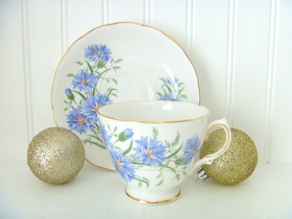 types of vintage flowers Royal Vale Tea Cup | 570 x 428