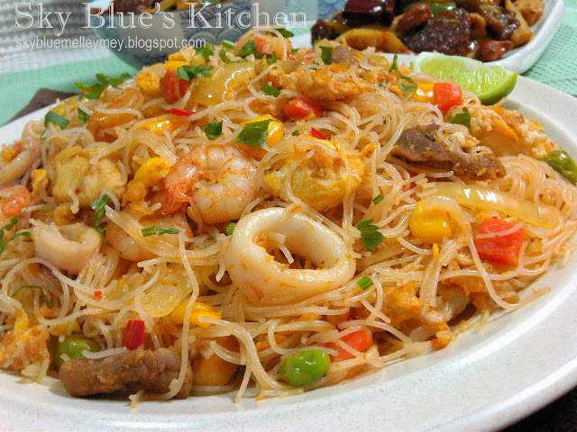 Resepi Bihun Goreng Sotong Sedap - Aynora Blogs