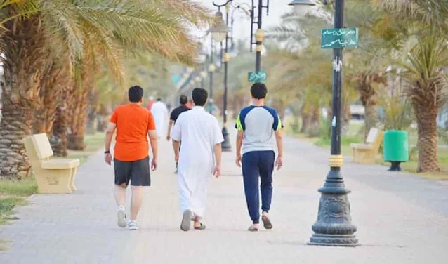 Walking outdoors in Summer causes Stress and Dehydration of the body - Saudi-Expatriates.com