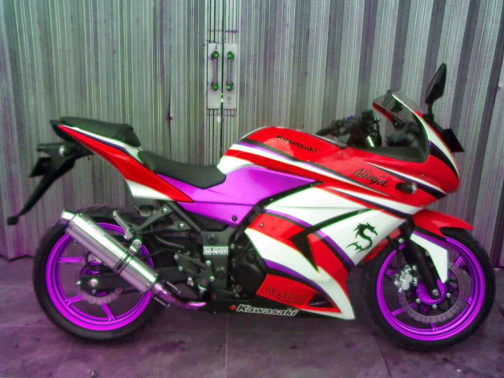 Gambar Modifikasi Cutting Sticker Kawasaki Ninja 250