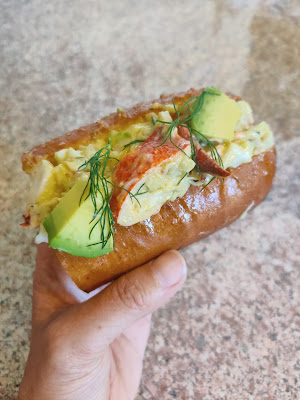 california avocado lobster roll