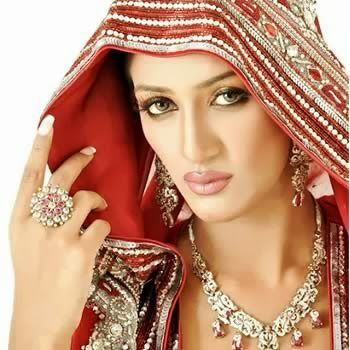 Mathira Khan HD Wallpapers