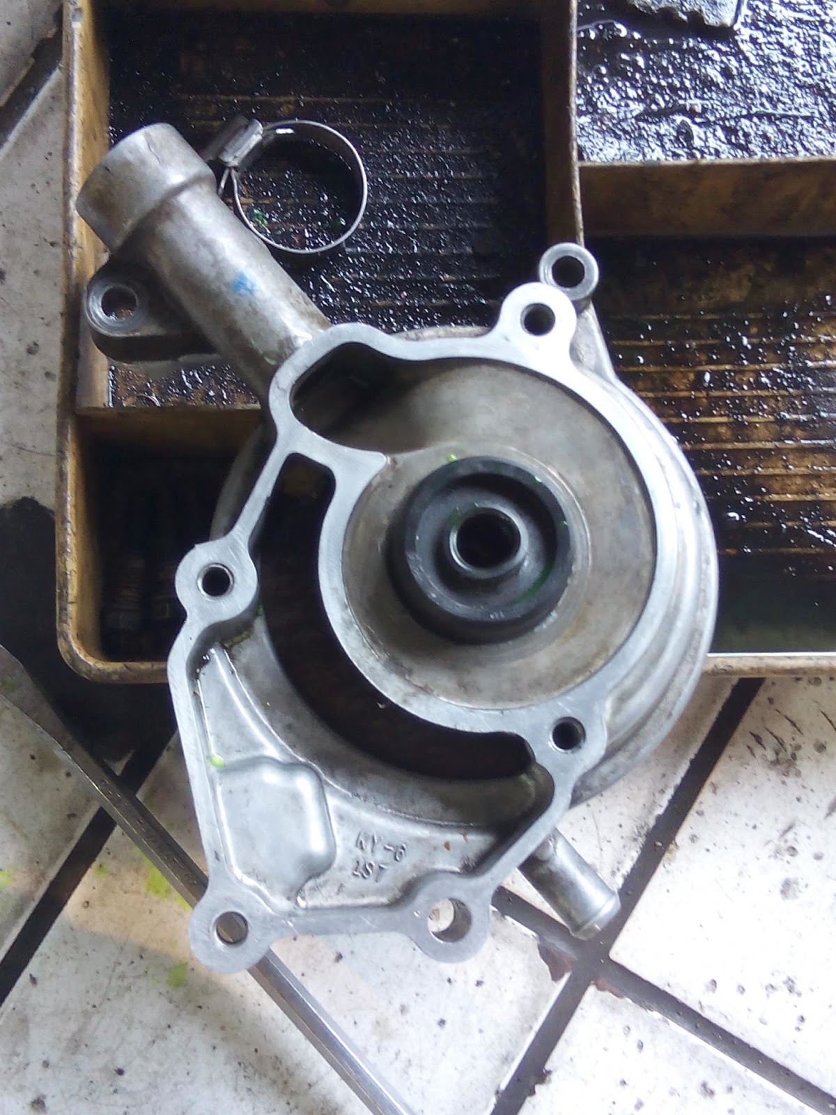 Cara Ganti Seal Waterpump Yamaha Vixion Aksi Motor