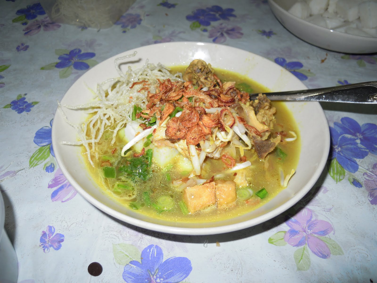 : Soto Rempah Mak Siti