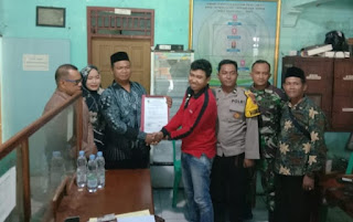Bhaninkamtibmas Monitoring Giat Pendaftaran Balon Kades Jatimulyo Kecamatan Bonang