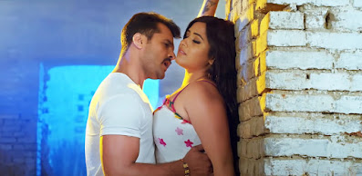 Kajal Raghwani and Khesari Lal Romance scene