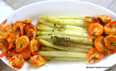 Spargel aus dem Bratschlauch mit Crevettes rosé | Arthurs Tochter Kocht by Astrid Paul