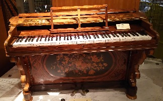 ひとみ音楽教室 ブログ 浜松市楽器博物館 No 31 鍵盤楽器 アップライトピアノ オルフィカピアノ スクエアピアノ スピネット ひとみ音楽教室 ブログ 浜松市楽器博物館 No 31 鍵盤楽器 アップライトピアノ オルフィカピアノ スクエアピアノ スピネット