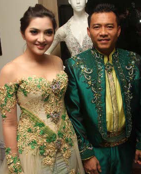  Kebaya Pernikahan Ala Artis Indonesia Kumpulan Model 