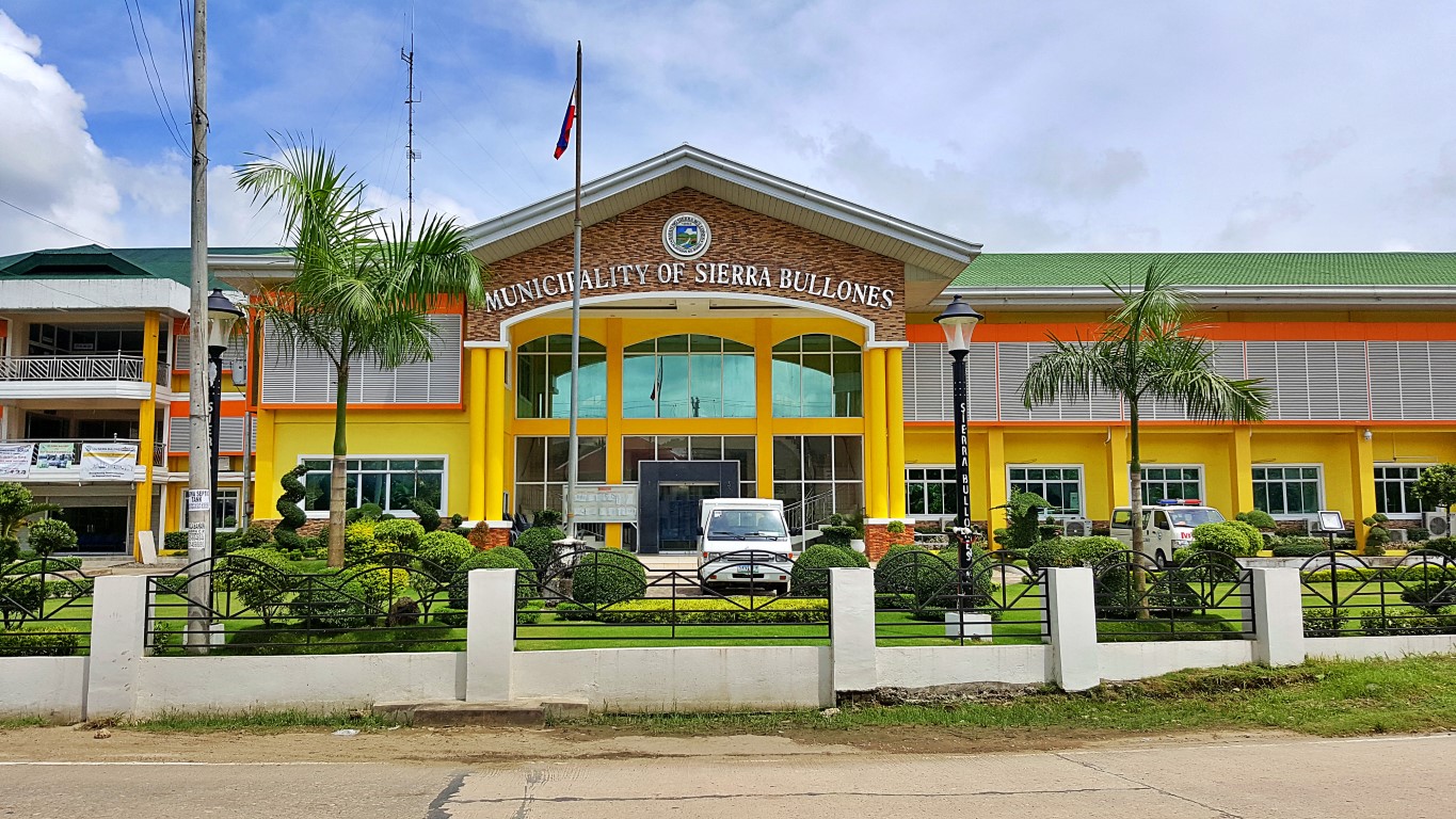façade and front view of Municipal Hall, Sierra Bullones, Bohol