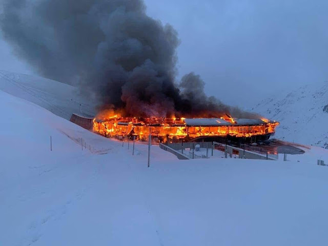 Top Mountain Crosspoint Museum Consumed In Fire | One Of The World's Largeest Motorcycle  Museums