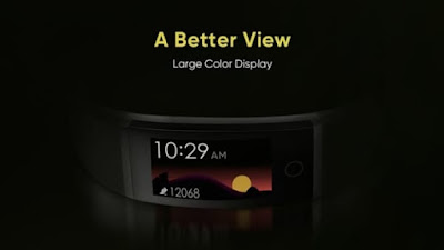 The Realme smart bracelet supports IP68 and includes a USB charging port