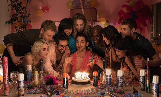 El cluster celebrando su cumpleaños Sense8