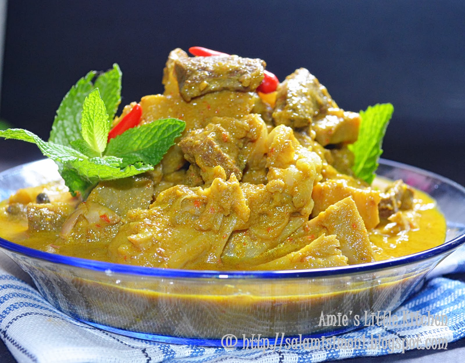 AMIE'S LITTLE KITCHEN: Gulai Jantung Lembu Dengan Nangka Muda