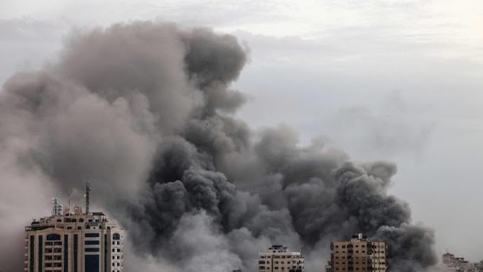 Gaza, strage a Khan Younis durante la distribuzione di aiuti: almeno 20 morti. Raid israeliani in Siria, nessun progresso nei negoziati a Doha