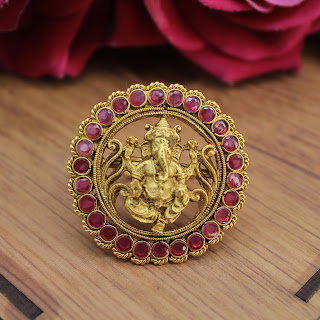 Ganesh motif ring