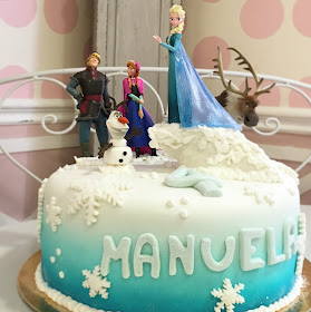 Tarta de Frozen con figuras Disney