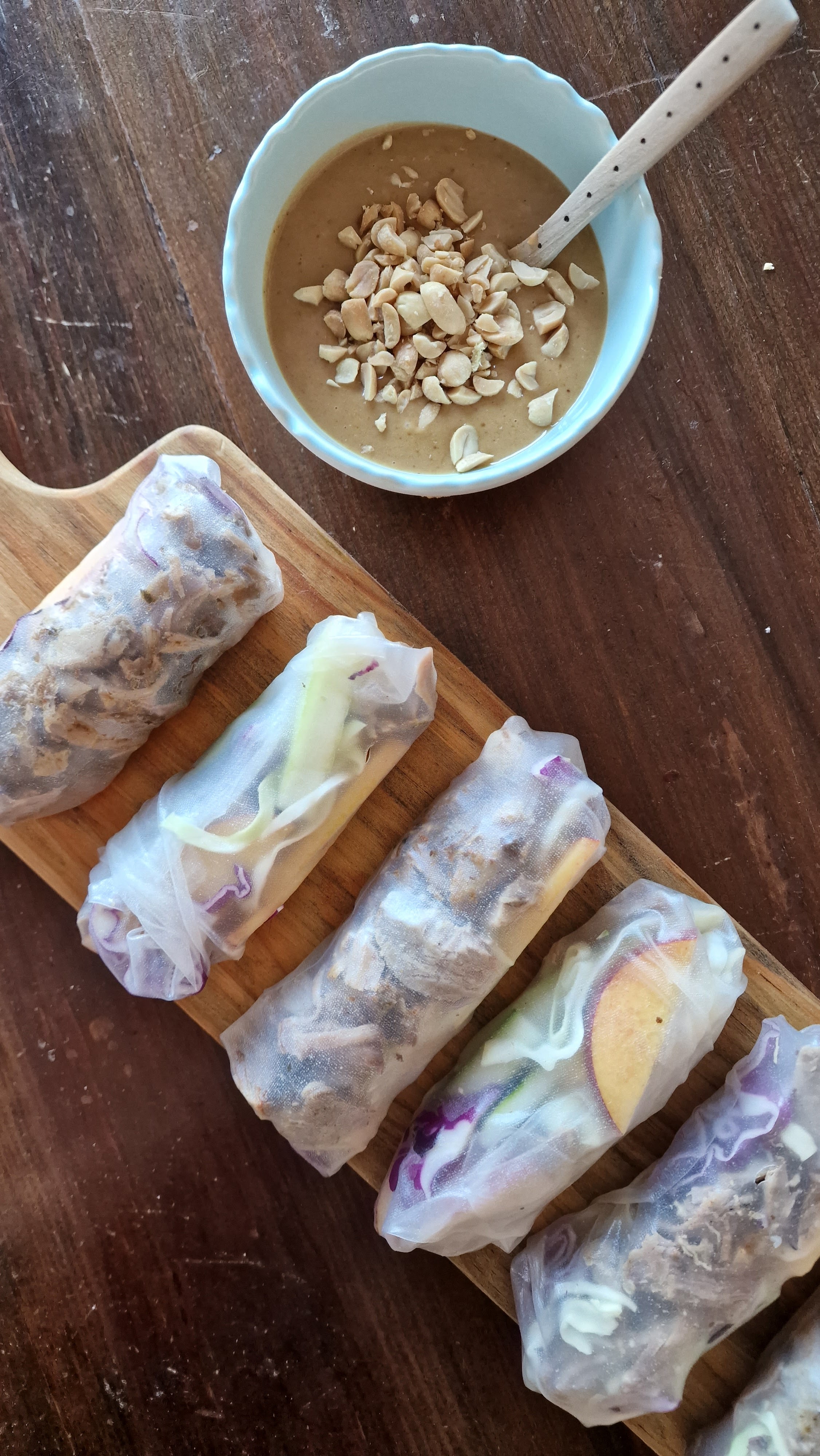 Spring Rolls de Peru com Molho de Amendoim