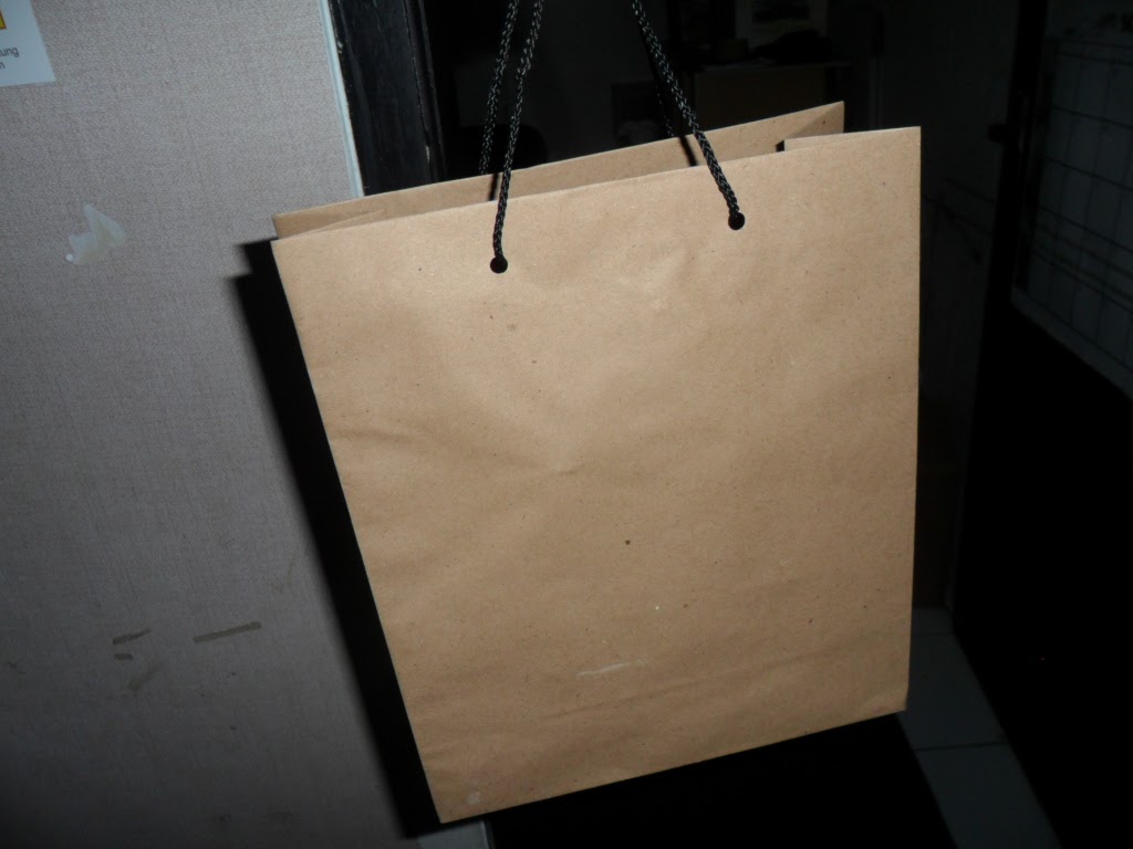 kantoeng paperbag dan tas kain: tas kertas & non woven bag