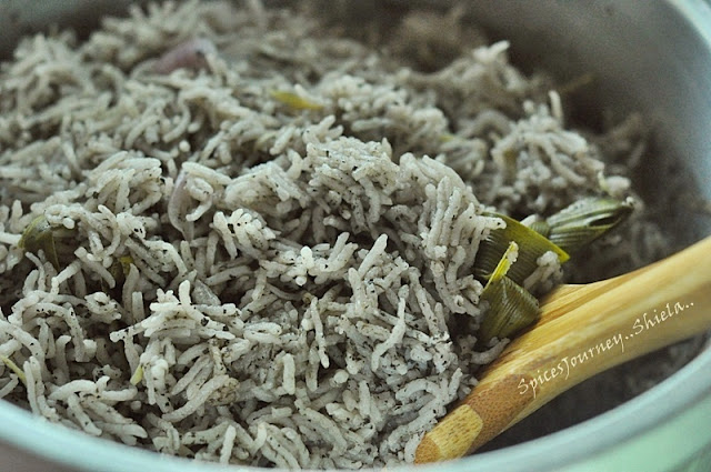 Spices Journey: Nasi Lemak Daun LEMUNI