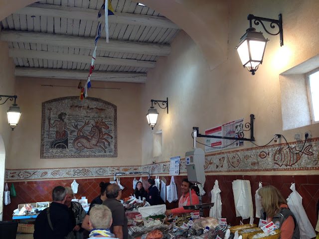 Saint-Tropez marché aux poissons