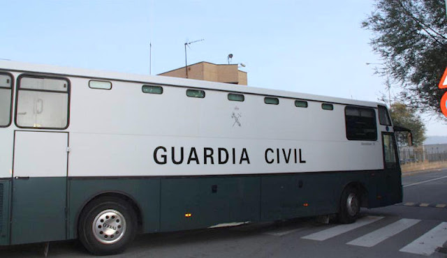 Furgón especial de la Guardia Civil para traslado de presos (Foto de Internet)