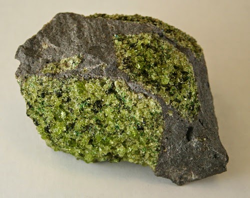 Mineral Mineral Dalam Batuan Batuan Beku Geograph88