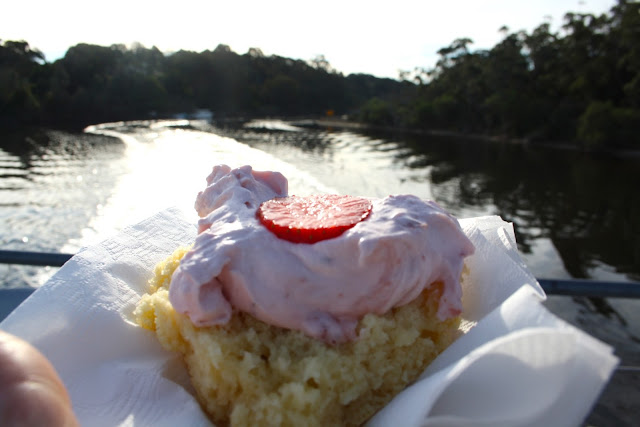 Lonsdale Eco Cruises, Lakes Entrance