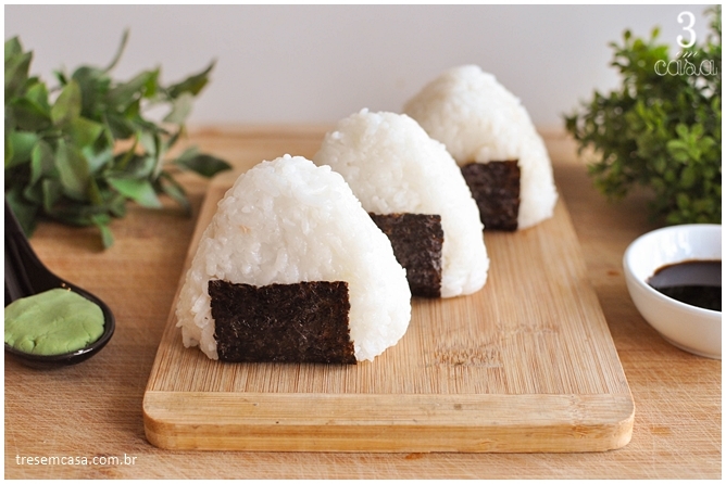 como fazer onigiri