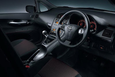 2010 Toyota Auris View Interior