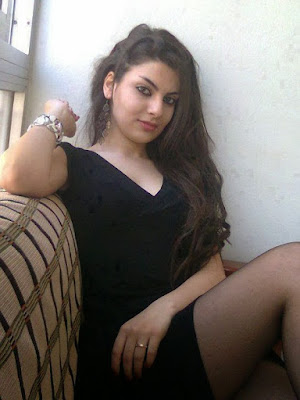 Hot Desi Dubai Girls Pictures