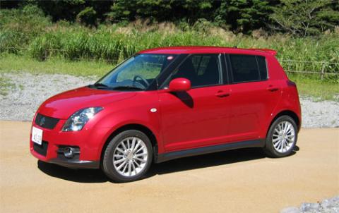 Suzuki on The New Red Color 2013 Suzuki Swift Car Have Great Performance With