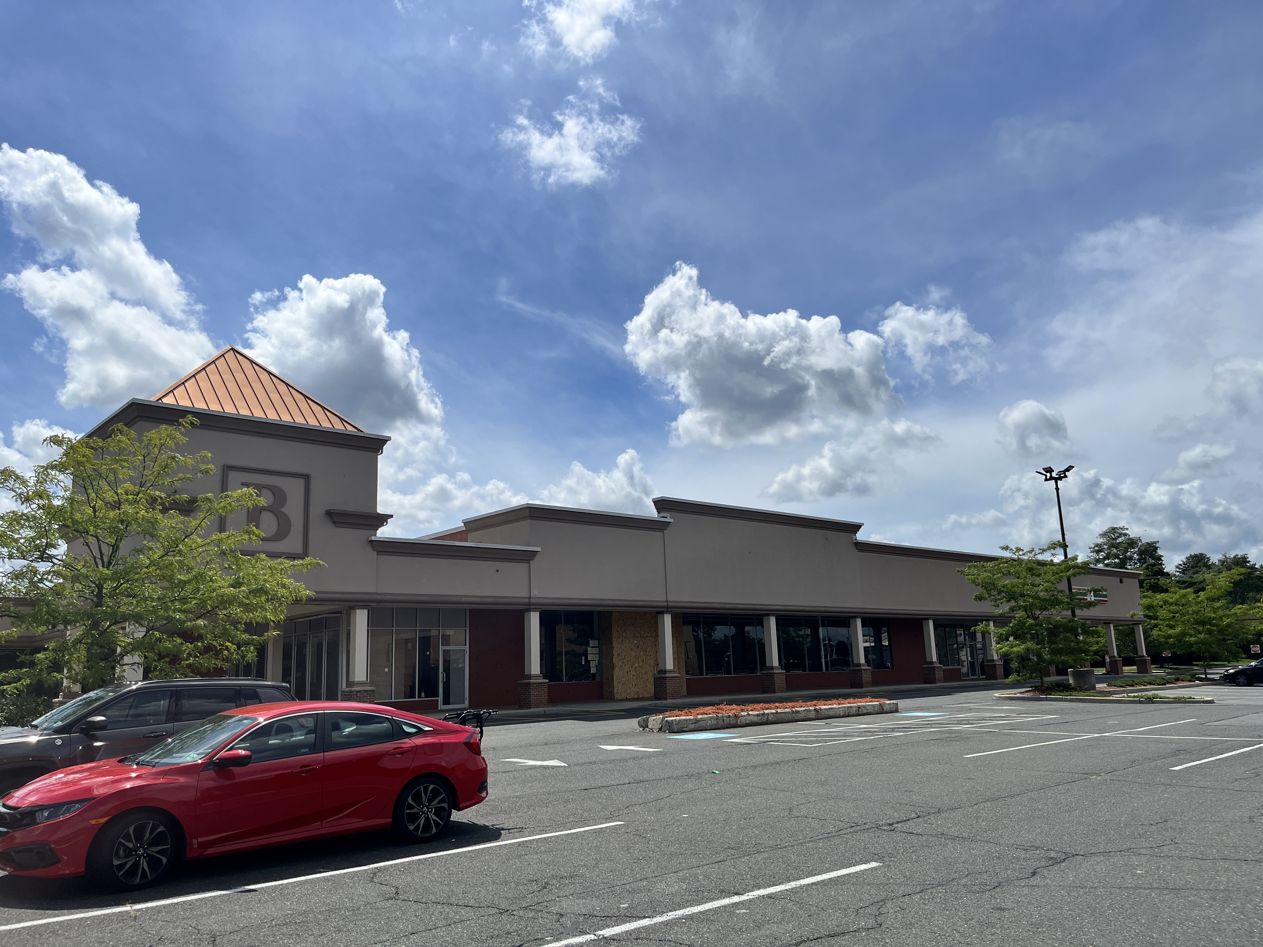 New Stores, Expansion at Lenox Square; Dutch Retailer Coming to
