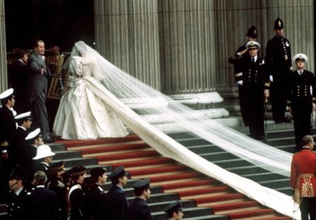 princess diana wedding dress train length. images Princess Diana#39;s